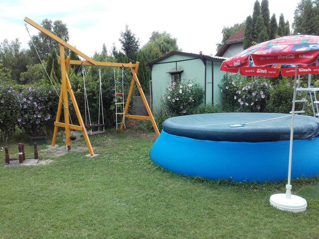 Villa Janos Nyaralo Balatonmáriafürdő Exterior foto